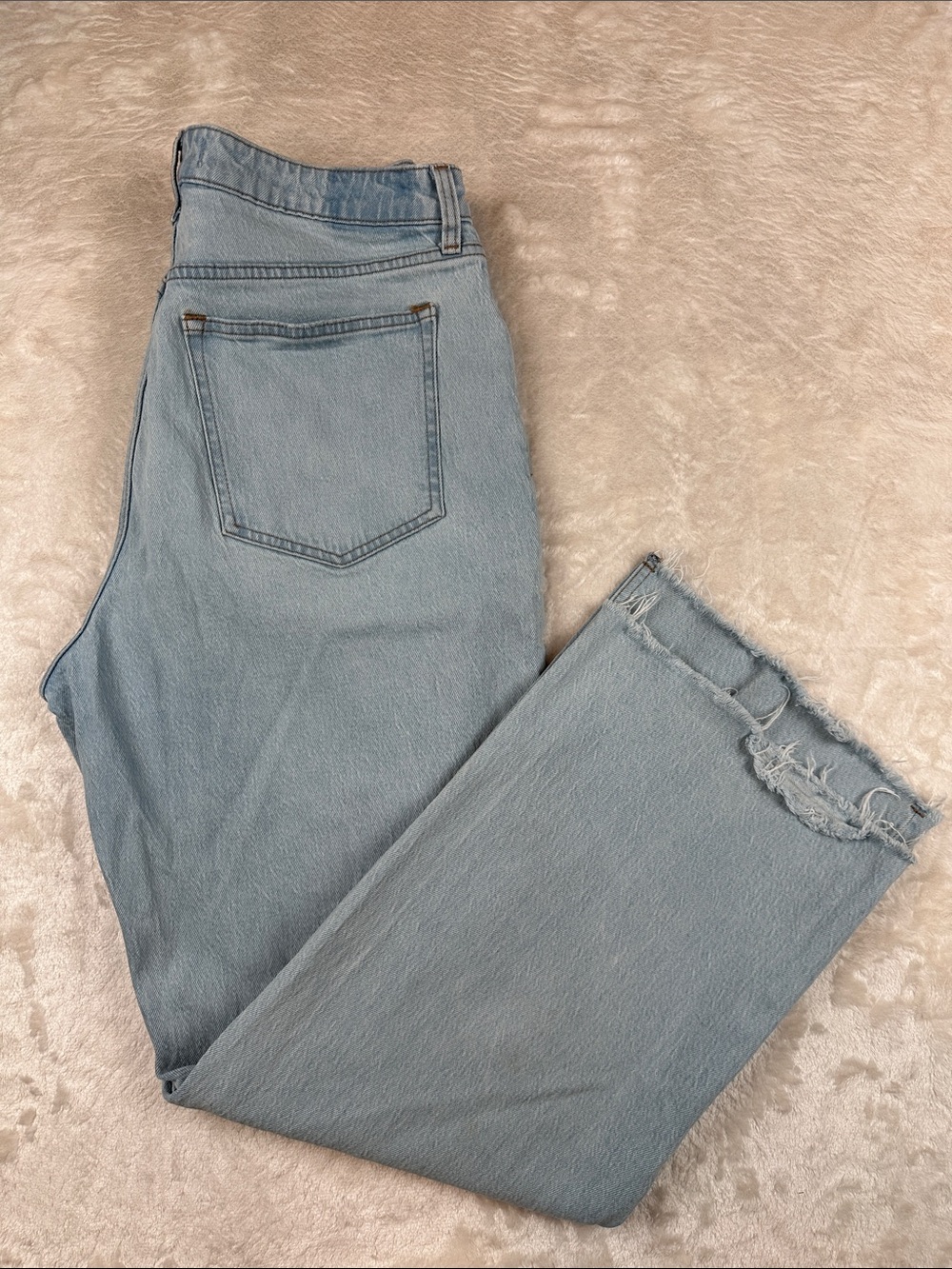 Abercrombie & Fitch Size 32 Light Blue Wide Leg Jeans with Frayed Hem | Everyday